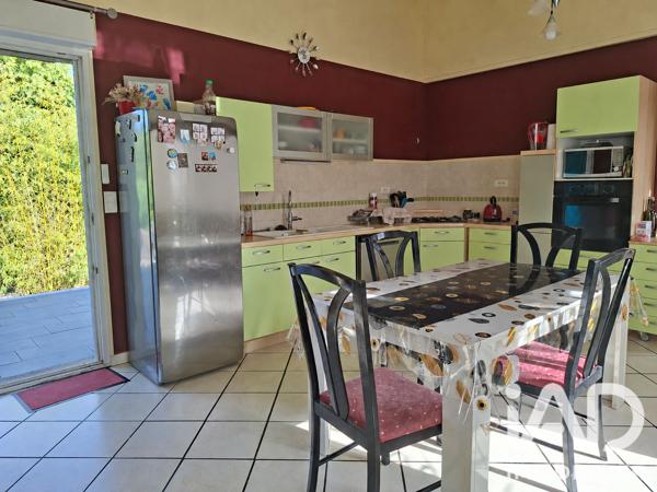 Maison à vendre 8 pièces 199,5 m² Vouneuil-sous-Biard