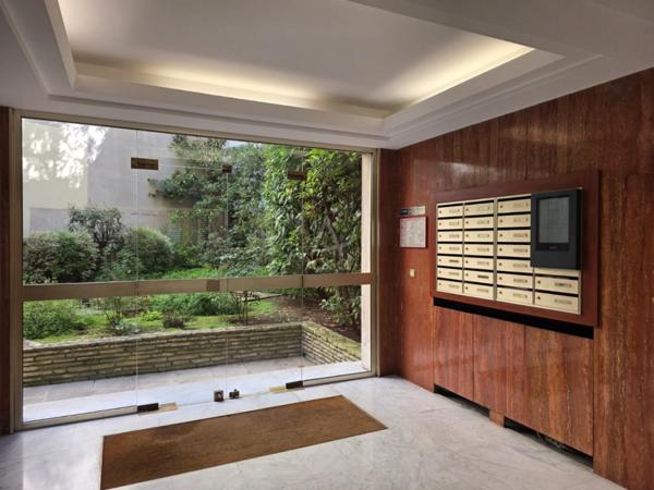 Proche Maison de la Radio