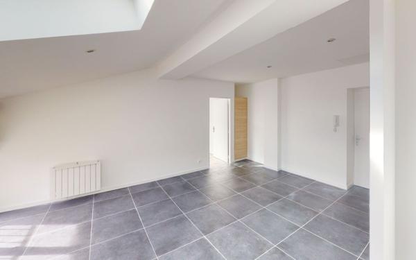 Appartement à louer    2 pièces • 46,70 m2 Saint-Étienne