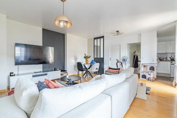 Appartement
         4 pièces
        - 81 m² Exclusivité 295 000 € *
