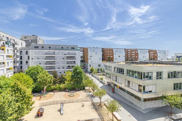 Appartement
         4 pièces
        - 81 m² Exclusivité 295 000 € *