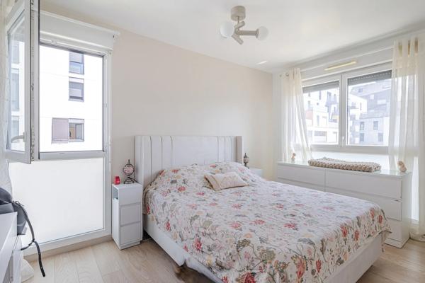 Appartement
         4 pièces
        - 81 m² Exclusivité 295 000 € *