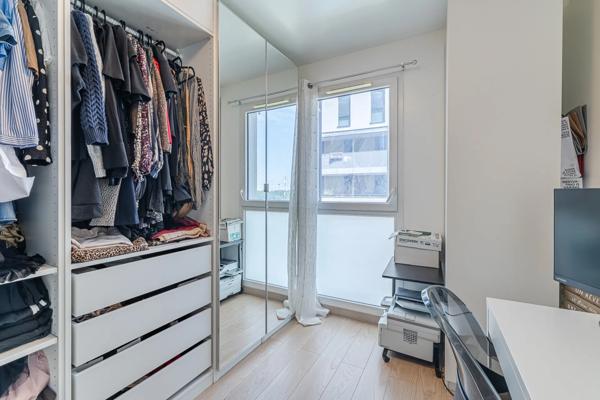Appartement
         4 pièces
        - 81 m² Exclusivité 295 000 € *
