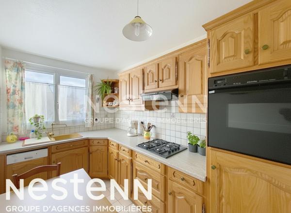 Appartement Montigny Le Bretonneux 3 pièces 67 m² avec une place de parking.