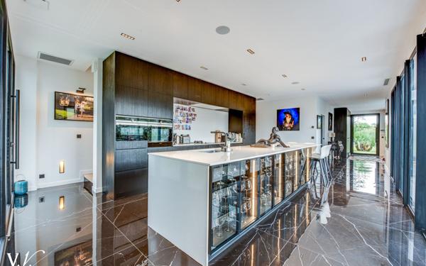 Maison à vendre    4 pièces • 245 m2 Anglet