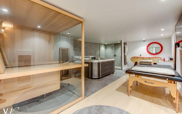 Maison à vendre    4 pièces • 245 m2 Anglet