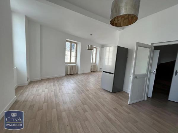 Appartement à louer 5 pièces 94.83m² Le Blanc (36300)