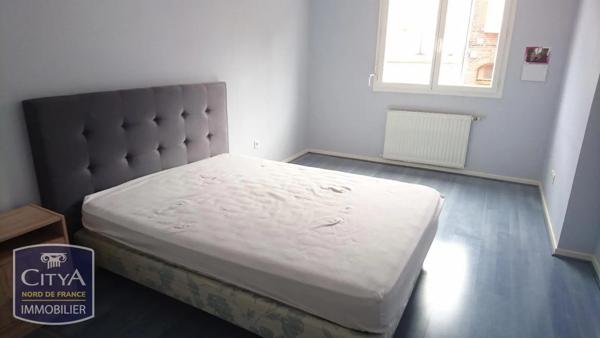 Appartement à louer 2 pièces 46.89m² Valenciennes (59300)
