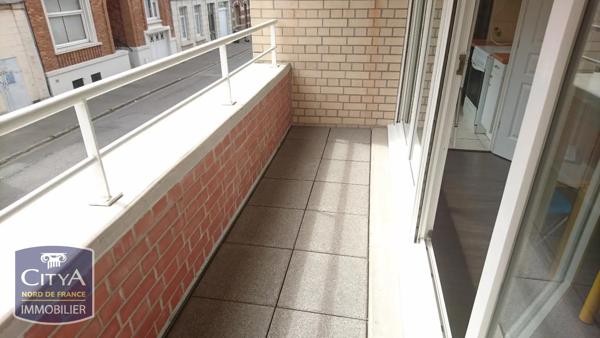 Appartement à louer 2 pièces 46.89m² Valenciennes (59300)