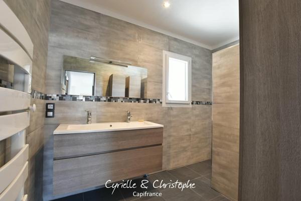 Dpt Hérault (34), à vendre maison plain-pied T5 de 146m2 - Terrain de 700m2