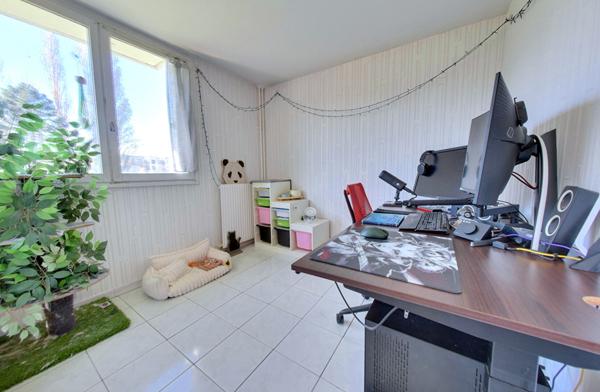 F4 proche gare - 2 Balcons - Résidence avec ascenseur - 2 parkings