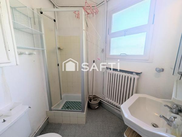 NOUVEAUTE, appartement situé à 50 m du bord de mer et de la promenade des Bains, loggia, grenier