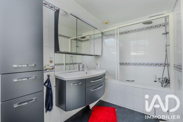 Maison à vendre 6 pièces 119 m² Carrières-sur-Seine