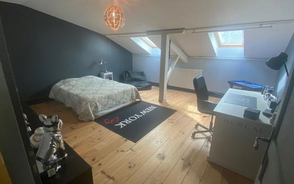 Maison à vendre    6 pièces •  Roquefort