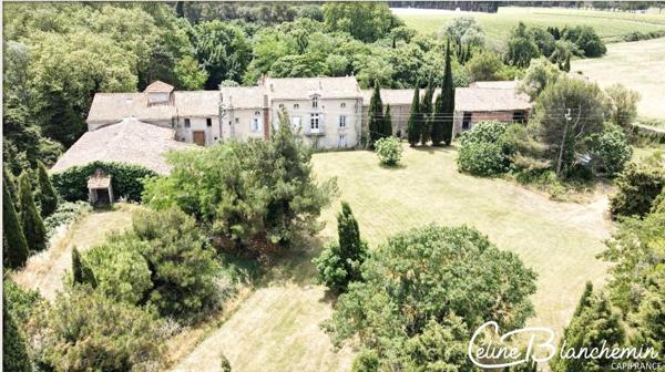 Propriete à vendre 32 pièces proche de CARCASSONNE (11) 2 habitations 522m2+ parc 2,82 hectares + dépendances