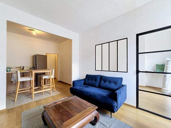 T2 – RENOVE – MEUBLE – 45 m² – 69600 – OULLINS