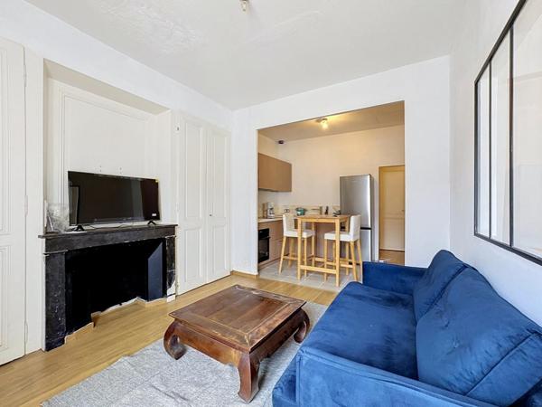 T2 – RENOVE – MEUBLE – 45 m² – 69600 – OULLINS