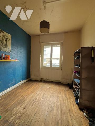 Quartier Carnel - grande maison avec possibilité de faire 3 appartements 