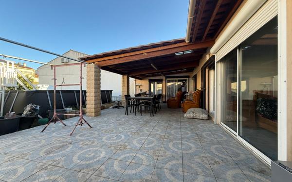 Maison à vendre    5 pièces •  Miramas