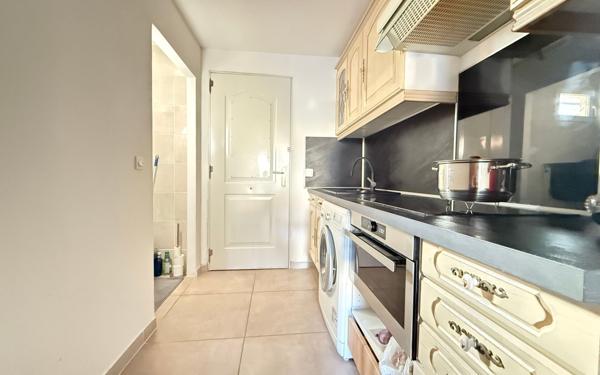 Maison à vendre    5 pièces •  Miramas