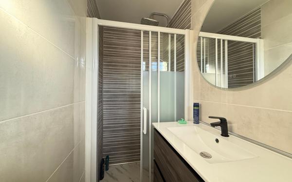 Maison à vendre    5 pièces •  Miramas