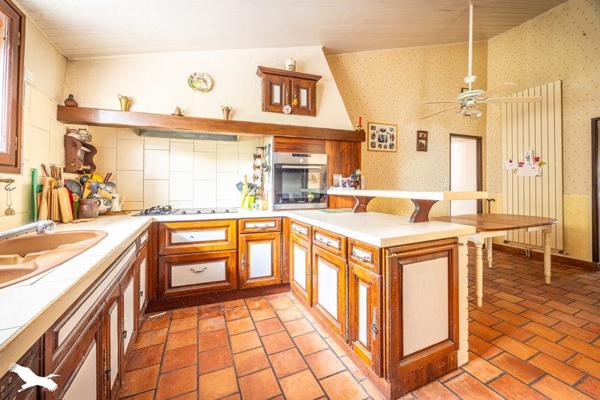 Maison à vendre |  Anais |  7 pièces | 284 m²