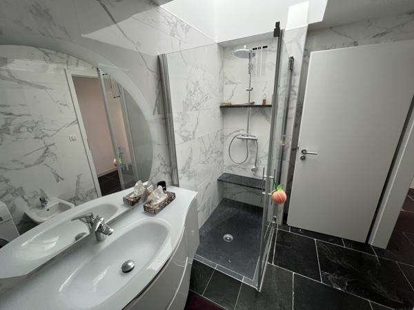 Appartement 5 pièces - 131 m² Exclusivité efficity