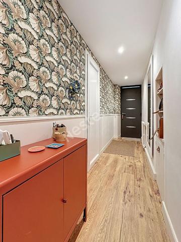 Maison à vendre dans le centre historique d'Ancenis - 3 chambres, bureau, garages, patio et annexe