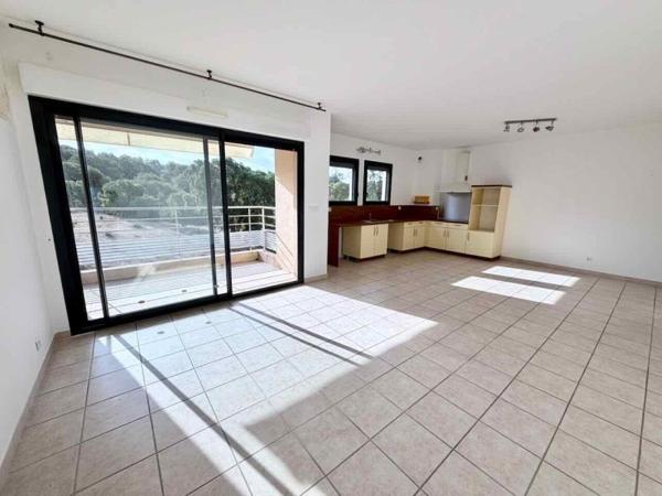 Vente / Appartement T3 à Ajaccio (20090)