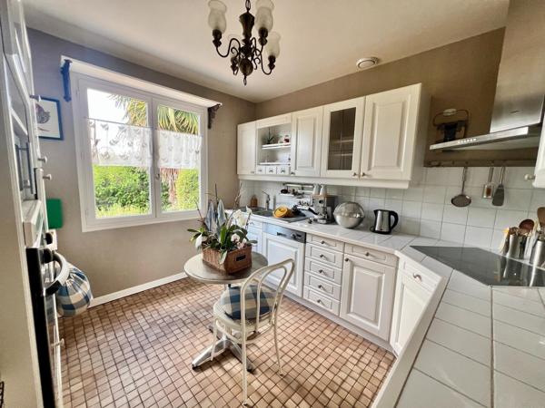 Charmante maison de plain pied, 3 chambres et son jardin clos de 550 m²