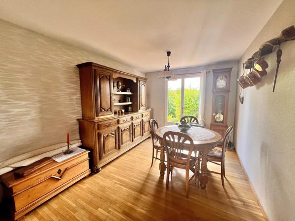 Charmante maison de plain pied, 3 chambres et son jardin clos de 550 m²