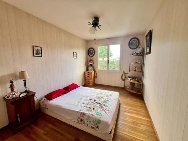 Charmante maison de plain pied, 3 chambres et son jardin clos de 550 m²