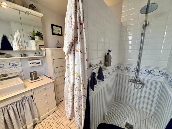 Charmante maison de plain pied, 3 chambres et son jardin clos de 550 m²