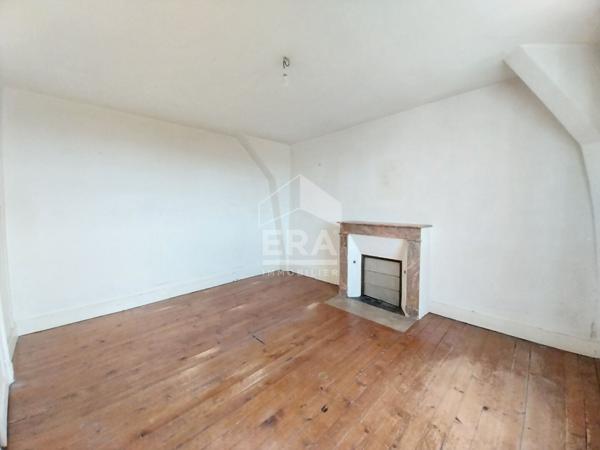 Maison à vendre T9 - BLOIS - Proche gare, demeure familiale avec jardin, vue sur Loire, remises et dépendance