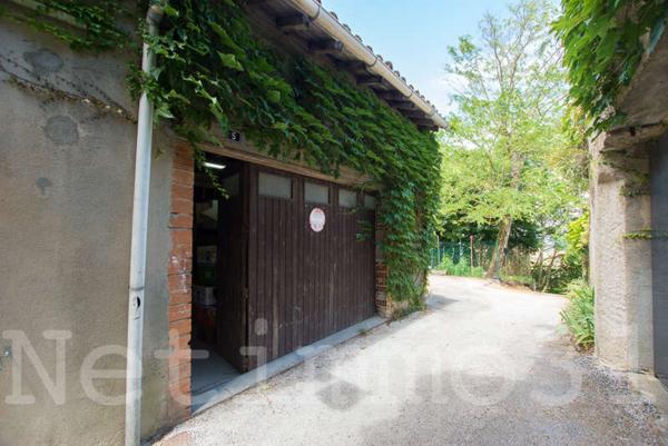 Atelier de 34 m² avec rochelle