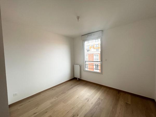Appartement F4 NEUF avec 2 places de PARKING + LOGGIA