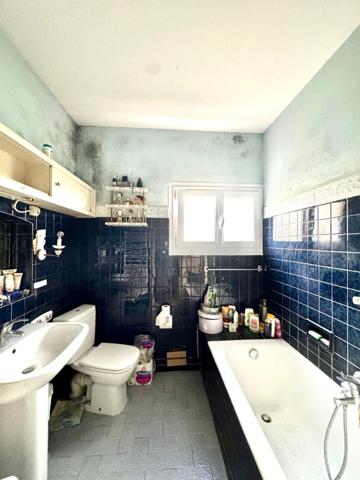 Saint-Raphaël-Boulouris- à rénover villa 185M2 avec garage piscine-terrain 1080m2