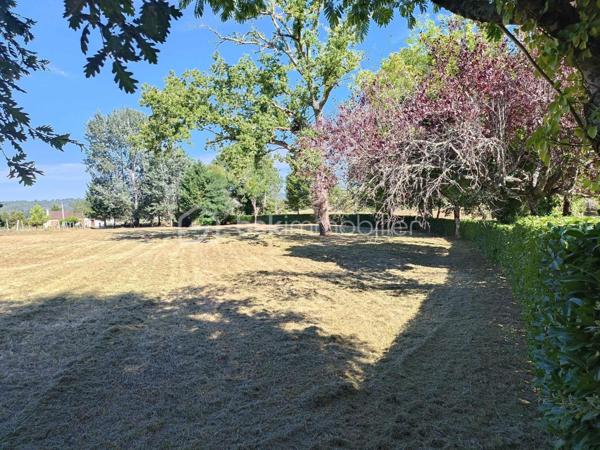 Terrain de 3 629 m²