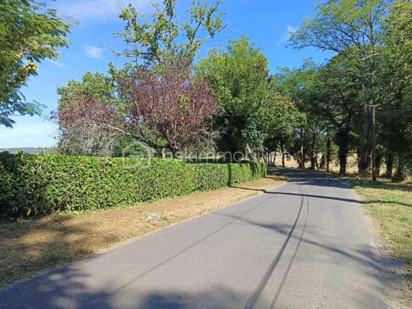 Terrain de 3 629 m²