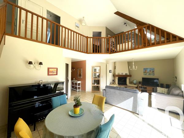Maison à vendre 7 pièces 147 m² Yvré-l'Évêque