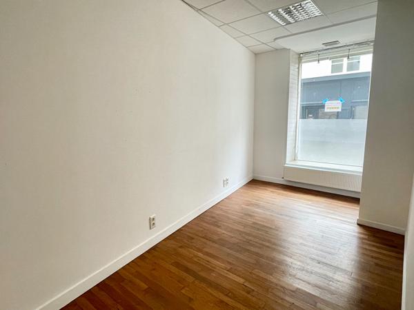 Local commercial Segre En Anjou Bleu 97.95 m2