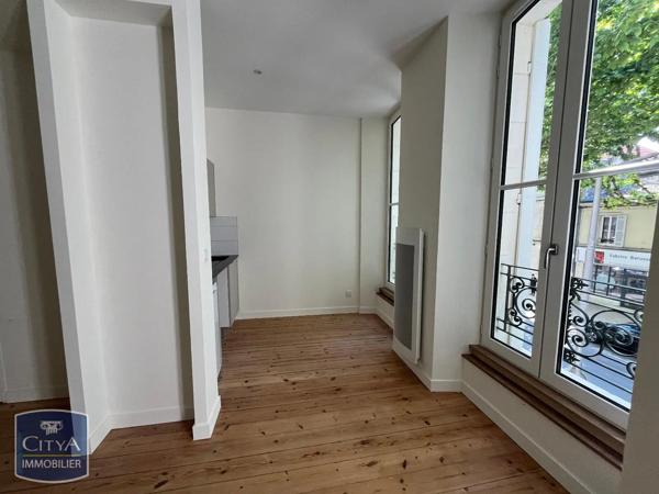 Appartement à louer 1 pièce 24.7m² Saintes (17100)