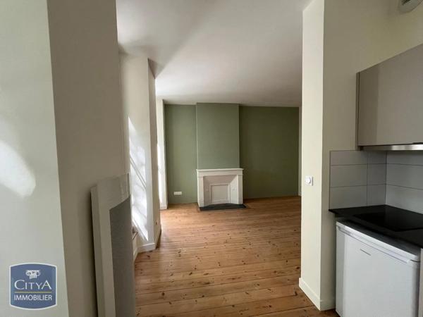 Appartement à louer 1 pièce 24.7m² Saintes (17100)