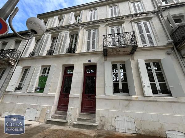 Appartement à louer 1 pièce 24.7m² Saintes (17100)