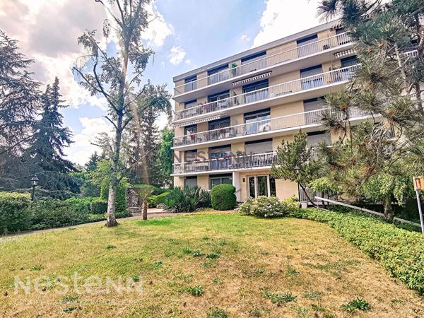 Appartement Ermont 5 pièce(s) 101 m2 avec double garage et cave