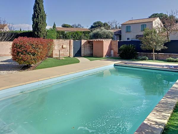 À vendre - Maison individuelle, 4 pièces située à Salon-de-Provence (13300)