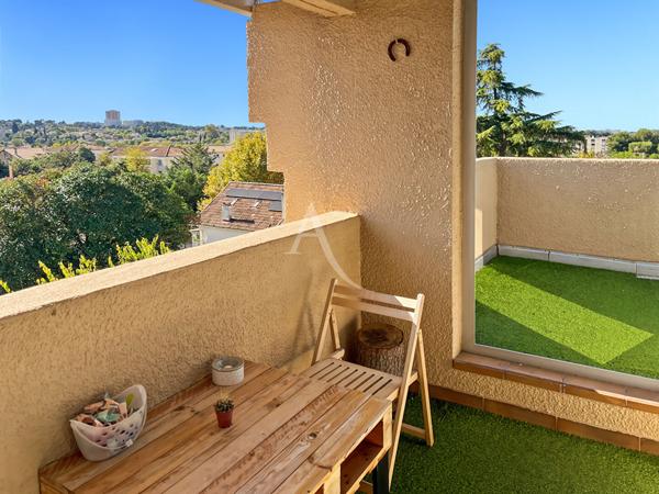 À louer - Appartement T3 meublé de 63 m² avec mezzanine, terrasse et balcon, 13190 Allauch