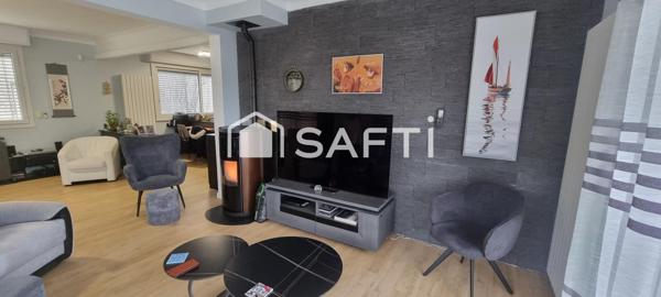 Maison de ville 5 chambres, piscine couverte