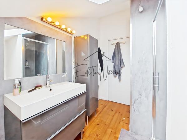 Millau (12100) Superbe appartement de charme avec terrasse panoramique - 147m² - 4 chambres