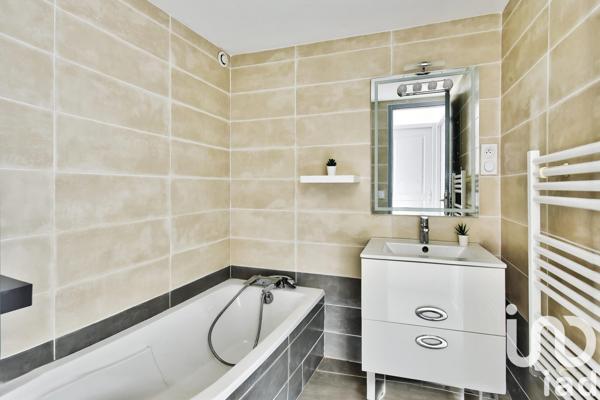 Appartement à vendre 4 pièces 94 m² Sain-Bel